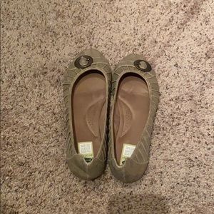 Dr. Scholl’s gold/metallic ballet flats